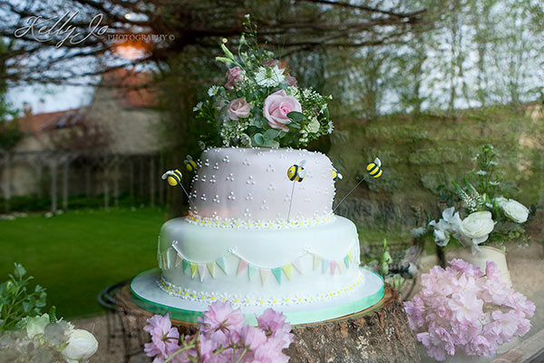 Vintage Wedding Cake with Bunting